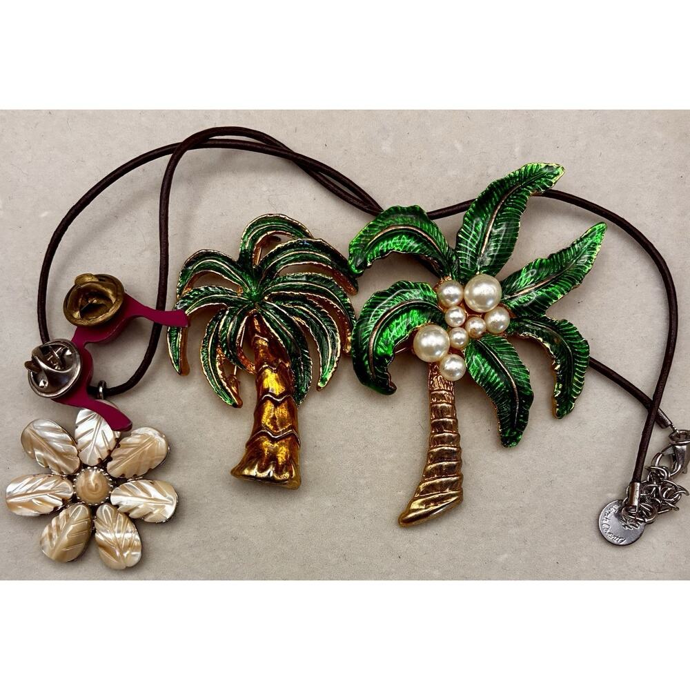 VTG Goldtone Palm Tree Green Enamel Faux Pearls Pin, bikini top, Sara Coventry - Picture 2 of 7